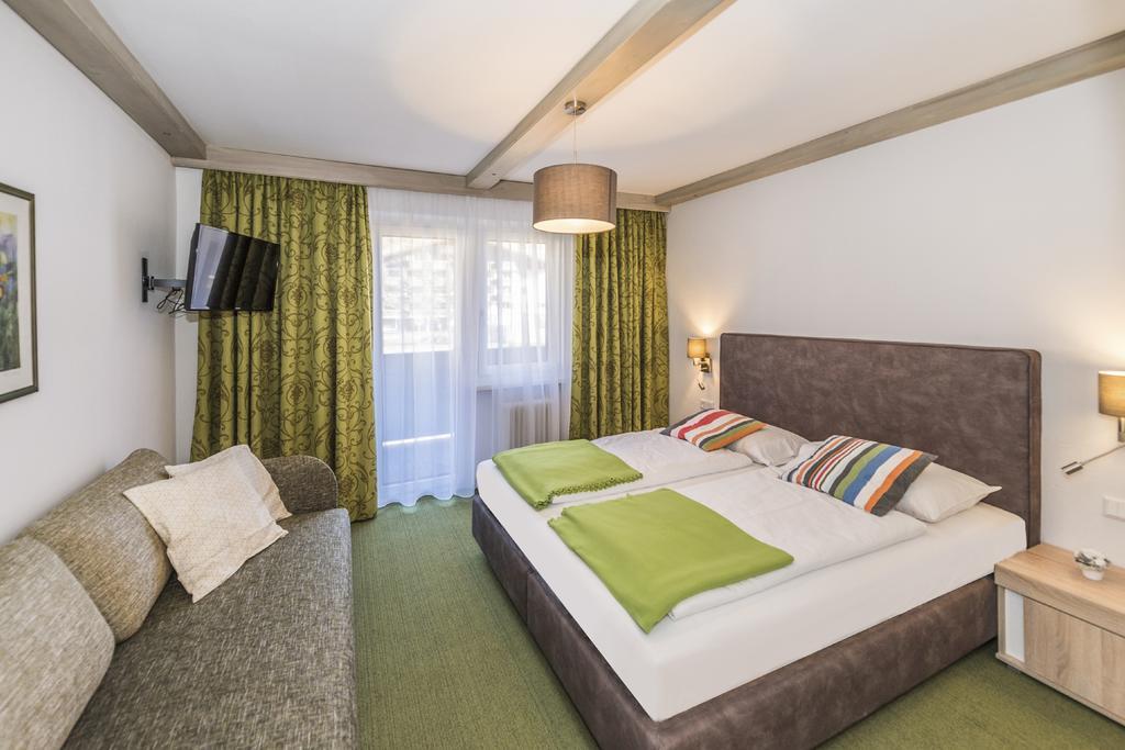 Hotel Garni Wieshof Rauris Exteriör bild